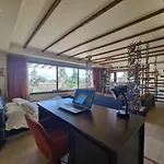 Colonial View Apartment